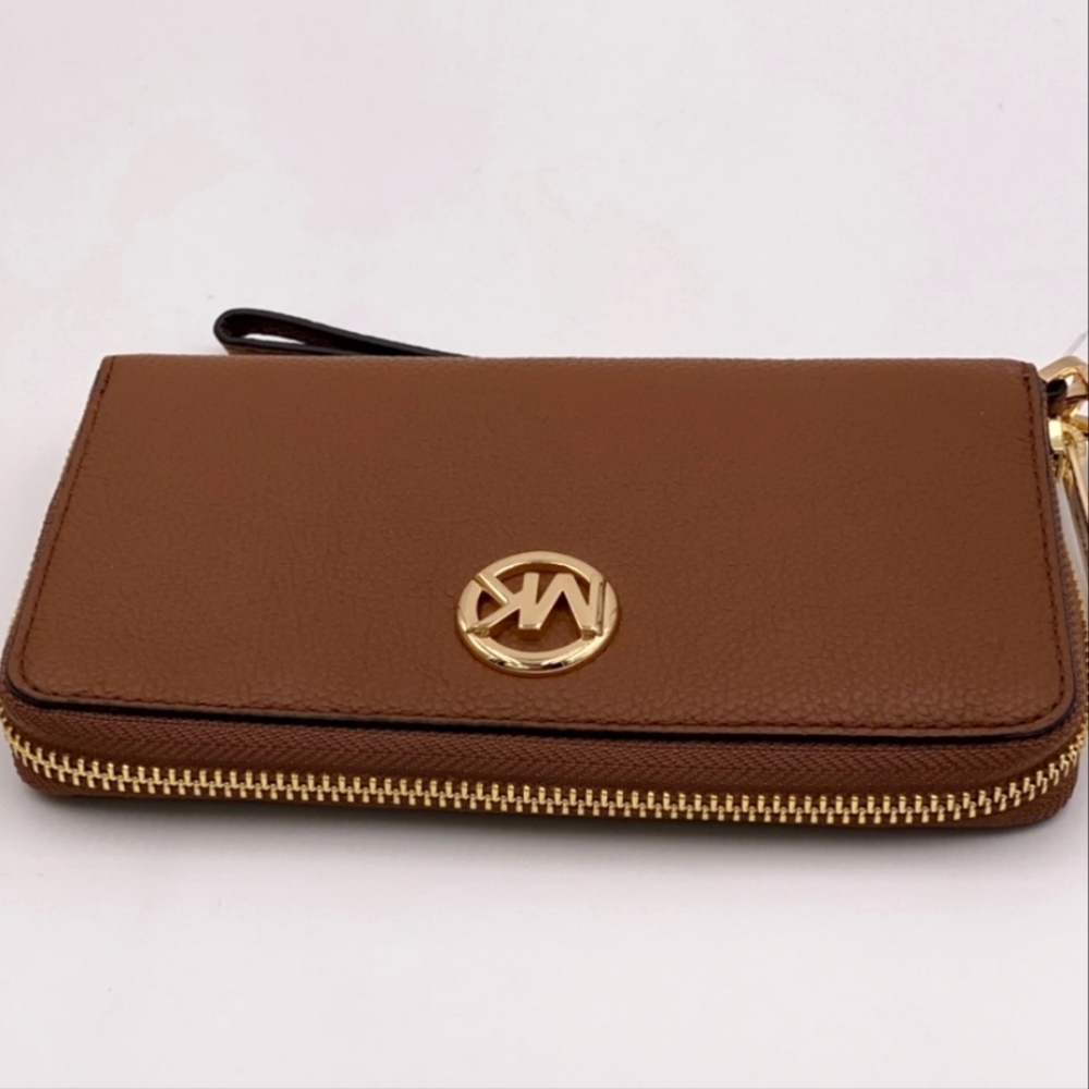Michael Kors Chestnut Pebbled Leather Wristlet Wallet with Gold MK Emblem - Picture 2 of 4